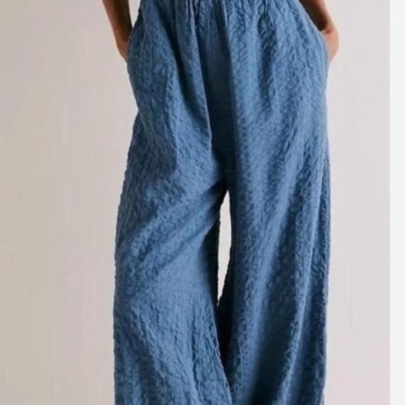 Free People Indigo Textured Jumpsuit Excellent Condition Large - Picture 2 of 8